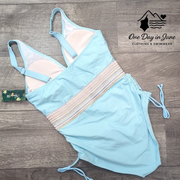 Blooming Jelly V Neck Embroidered Ruched One Piece Swimsuit Size M - Picture 7 of 7